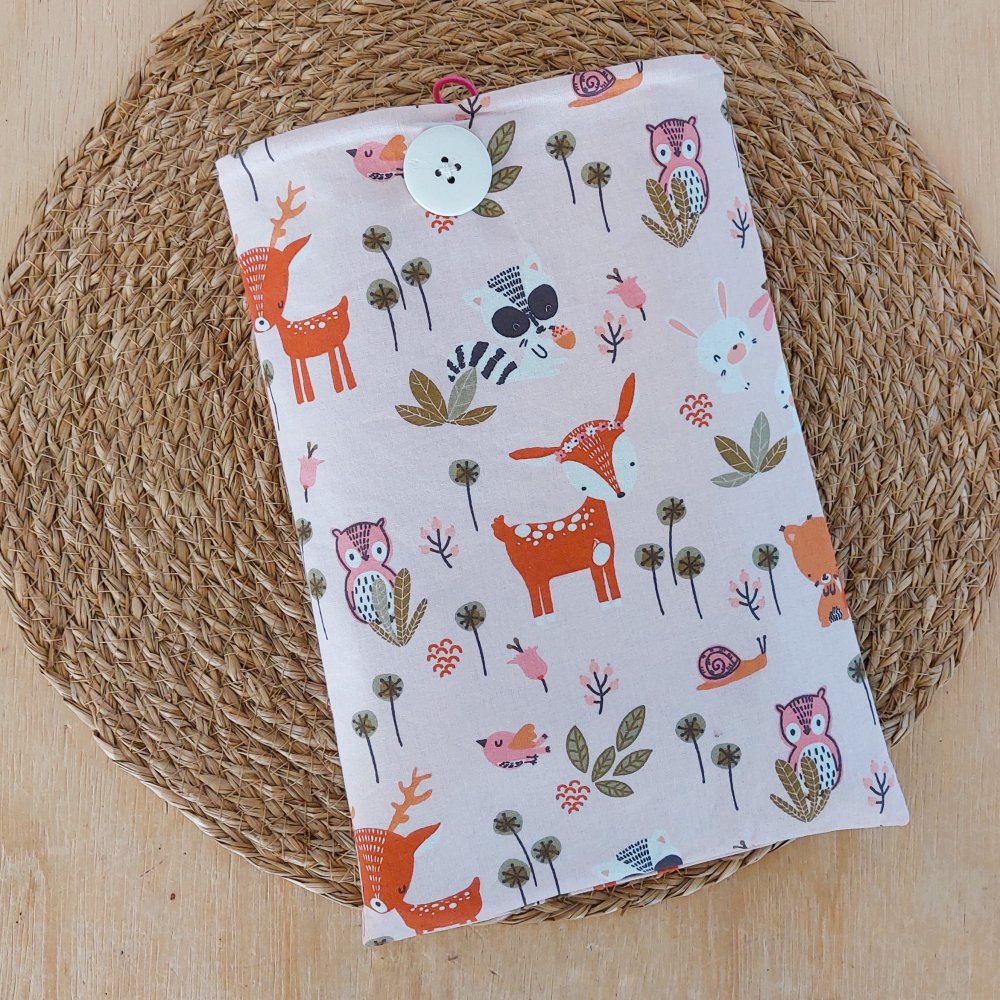 Pochette livre ou tablette - tissu rose animaux de la forêt--2227465210005