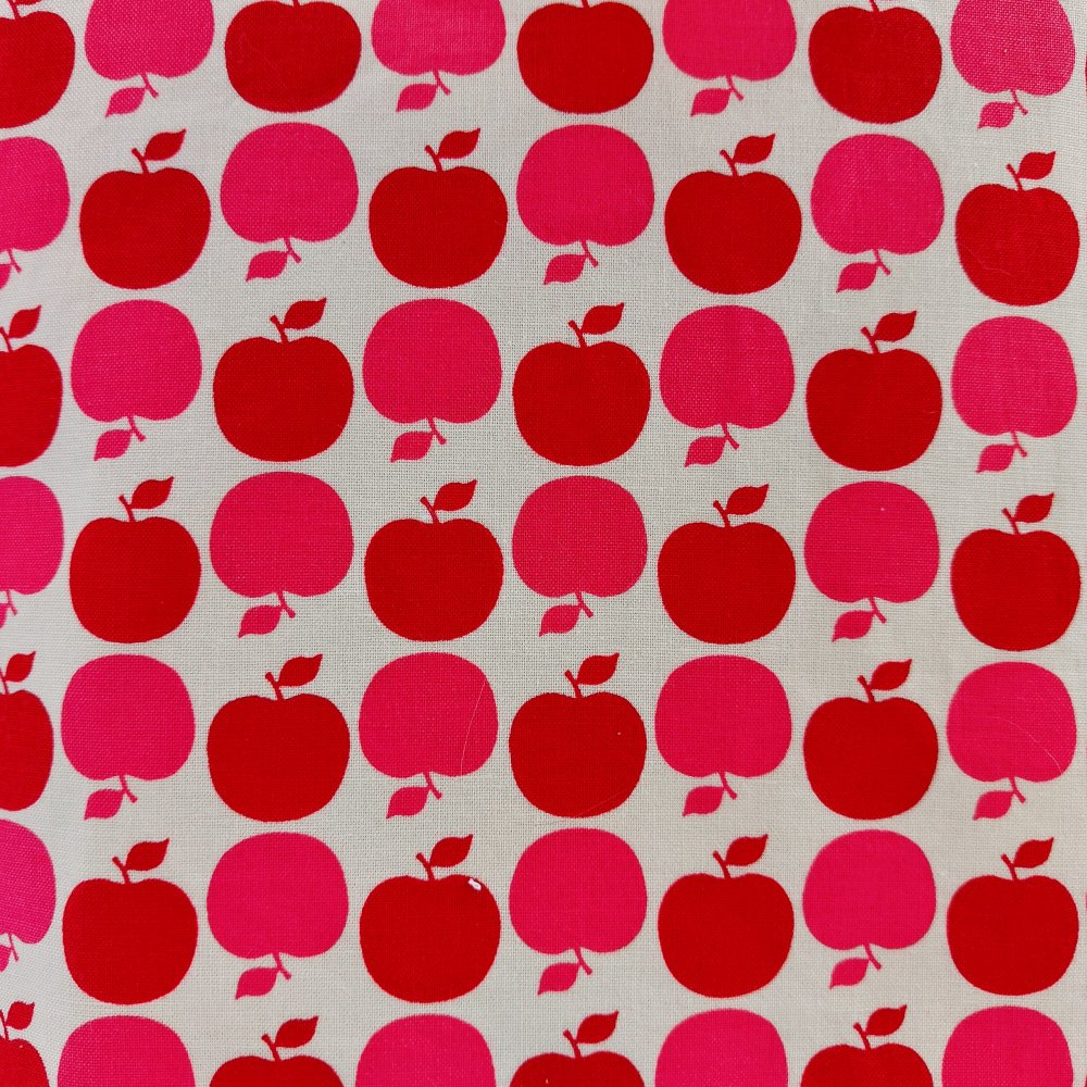 Etui livre vintage pommes rose- pochette tissu vintage pour roman ou tablette tissu pommes - étui livre tablette tissu vintage pommes rouges--2227403305350