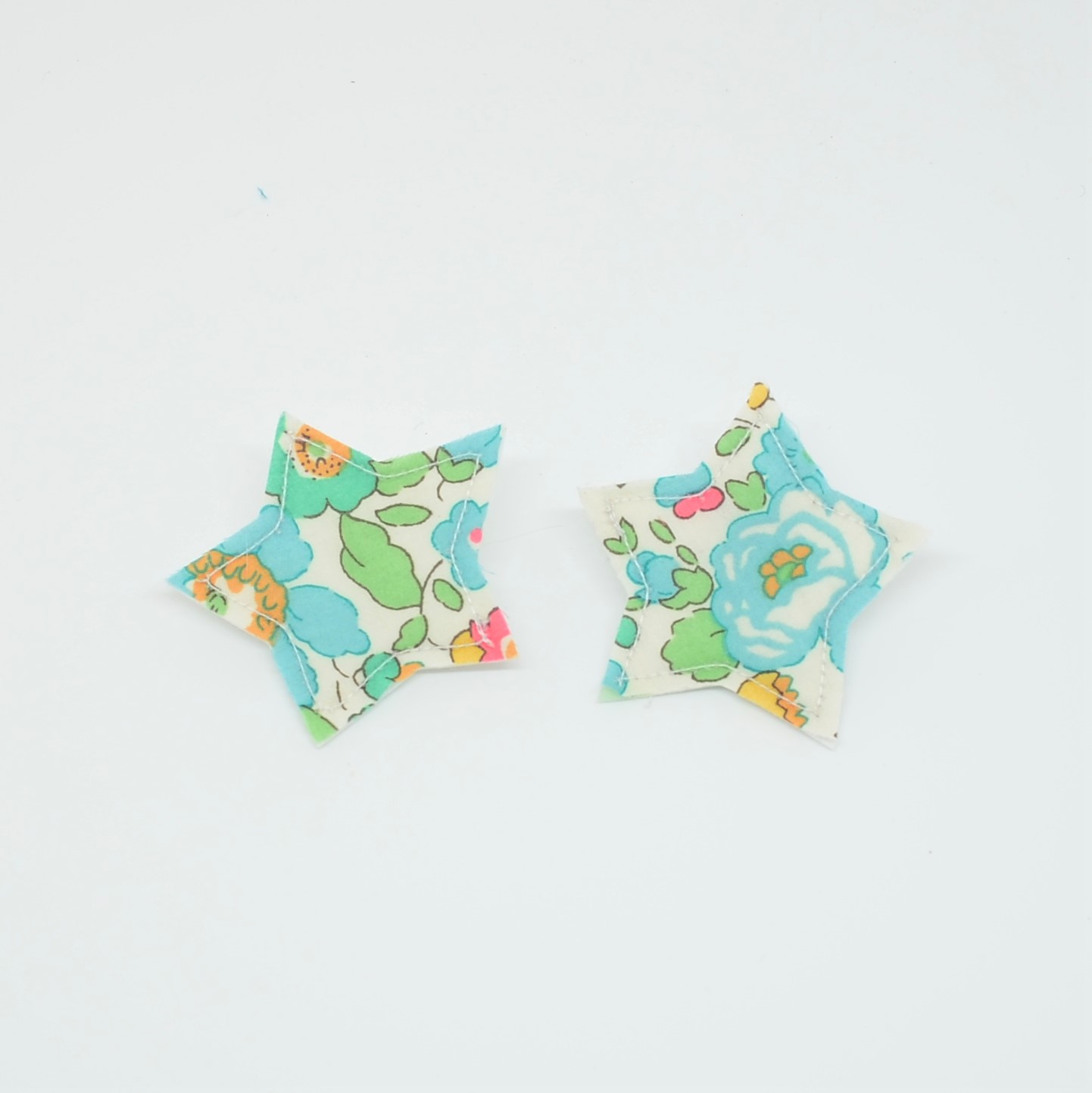 Barrette Etoile petite taille Liberty Betsy turquoise . Lot de 2--9995867965917