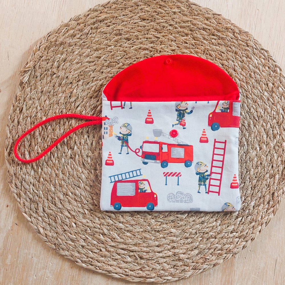 Bavoir bébé élastique + pochette + maxi lingette pompier--2227431493746
