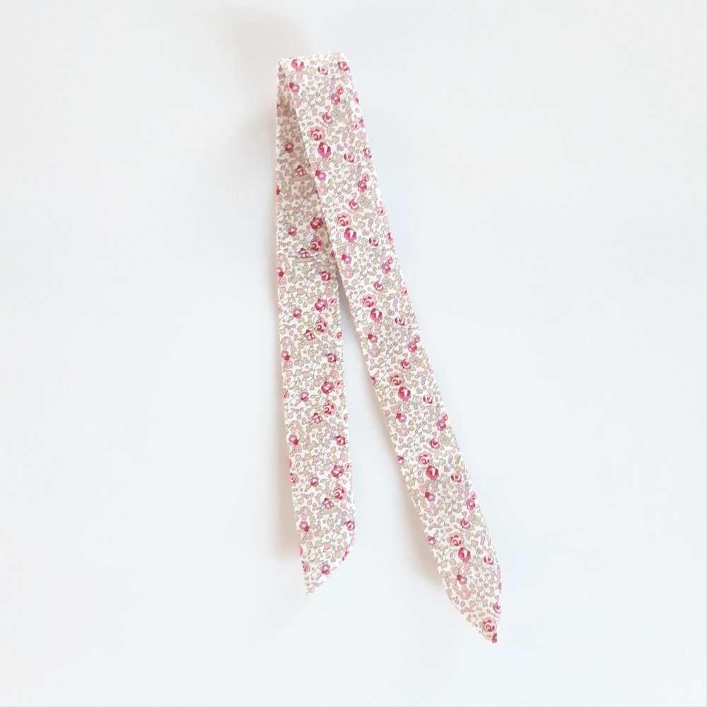 Bracelet fille foulard à nouer Eloise rose pour cadran montre--2226287738797