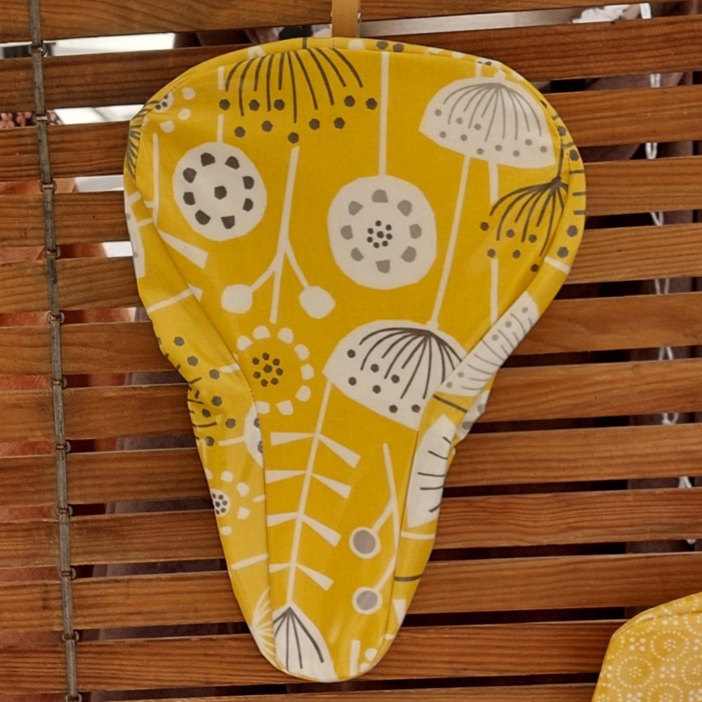 Housse selle vélo, imperméable en tissu jaune à motif fleurs--2227132559048