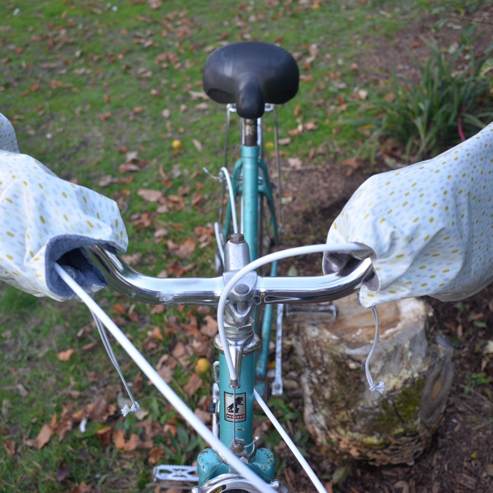Protege mains guidon vélo impermeable enduit gouttes et doublé polaire grise--9996044200913