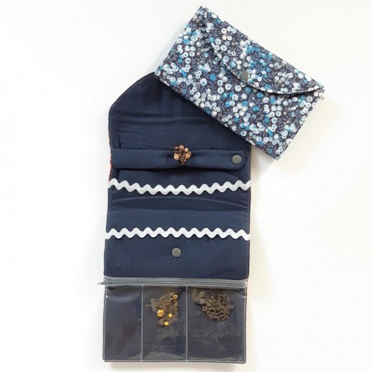Trousse nomade rangement pour bijoux Liberty wiltshire bleu nuit
