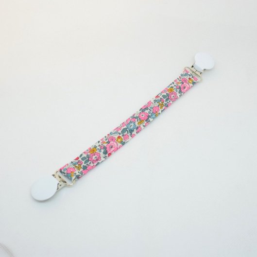 Attache couverture bebe fille Liberty Betsy ann rose