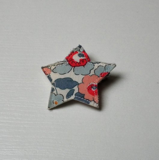 Barette Etoile petite taille Liberty Betsy Porcelaine