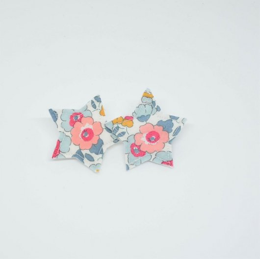 Barrette Etoile petite taille Liberty Betsy porcelaine. Lot de 2