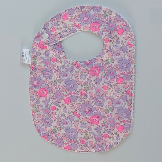 Bavoir première année Liberty Betsy neon purple et éponge blanche