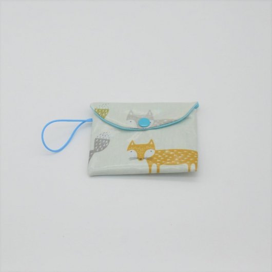 Etui imperméable savon motif renards