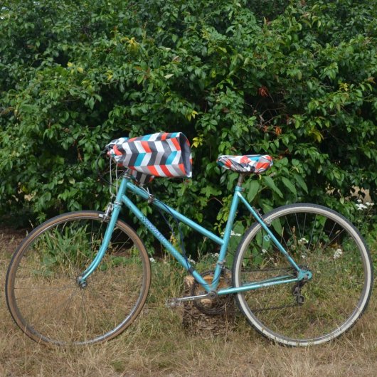 Protege mains guidon vélo impermeable enduit chevron et doublé polaire grise