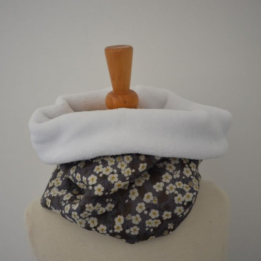 Snood tour de cou Liberty of London Mitsi gris et doudou blanc