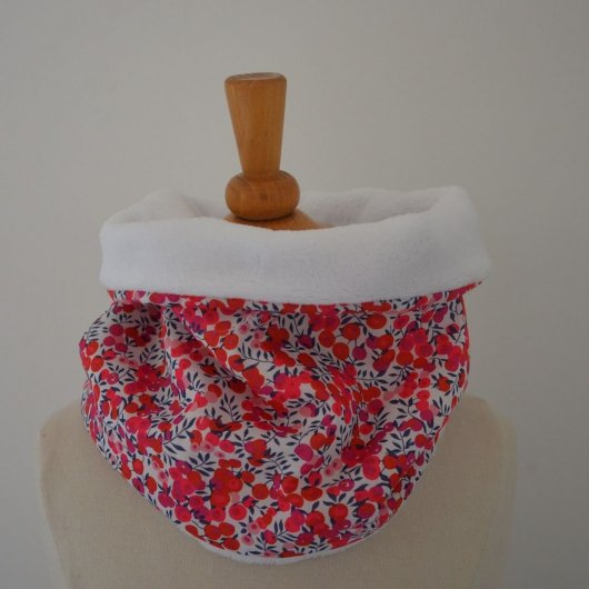 Snood tour de cou Liberty of London Wiltshire rouge et doudou blanc