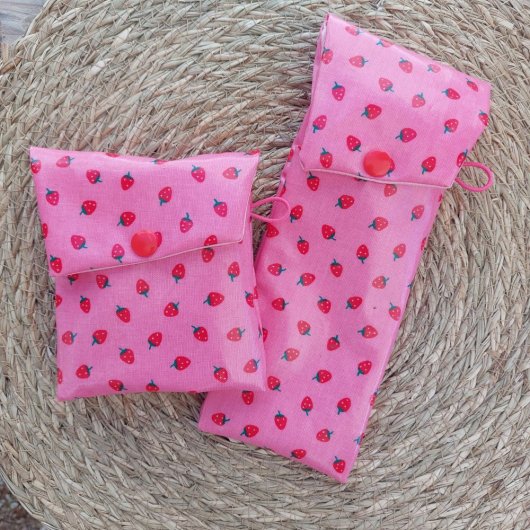 Trousse fraise brosse à dent/dentifrice avec sa pochette savon rose motif fraises