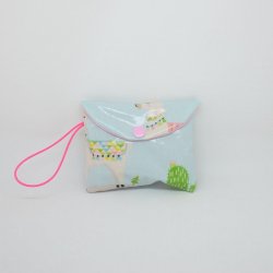 Etui imperméable savon motif lama